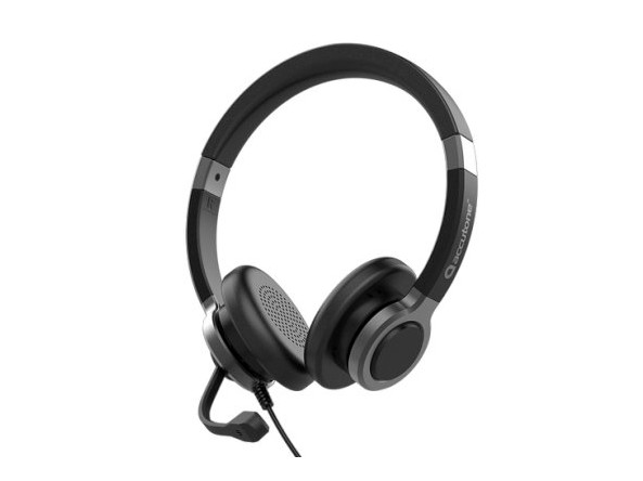 0e56c41a8316f90d8db888286f762b67ecfd637768da7ec56a36bf35f4a2e736_1