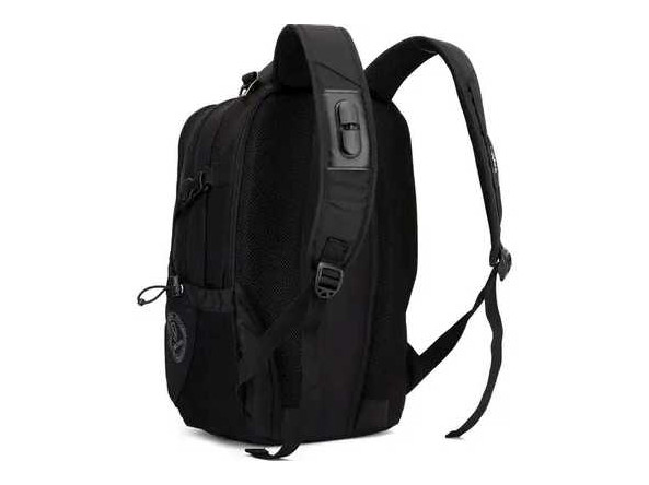 73098a7782f15e3da40516a4df352eab68764ad50de25638631e513e40b7b487_2